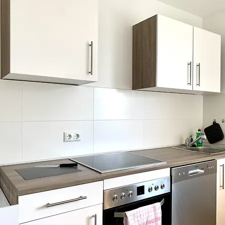 Cozy Two Bedroom In Apartament