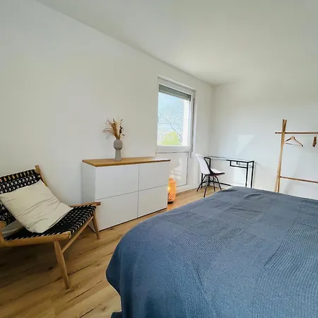 Cozy Two Bedroom In Apartament Augsburg